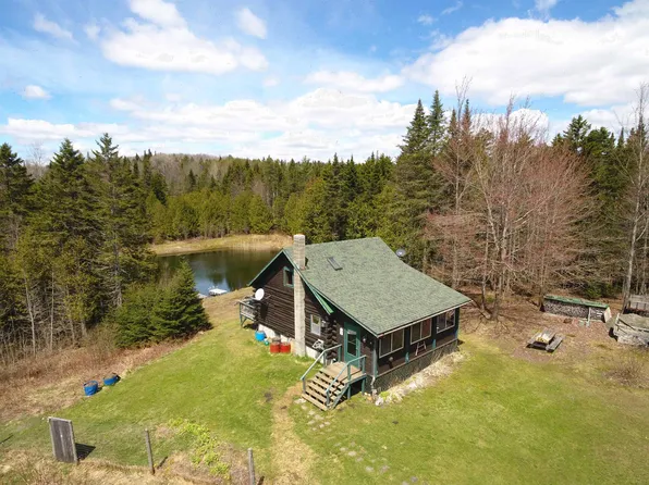 272 Trucott Drive, Sheffield, VT 05866
