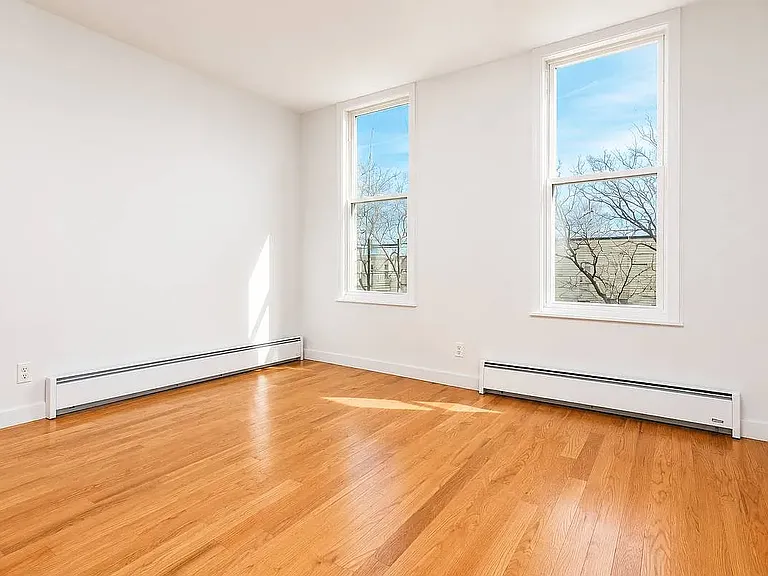 1631 Summerfield St #3S — Photo 1