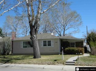 623 S 9th St, Douglas, WY 82633