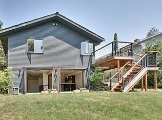 7631 NE 14th St, Medina, WA 98039