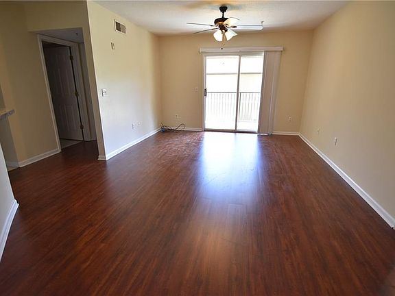 3rd image of 12500 Crest Springs Ln APT 1024