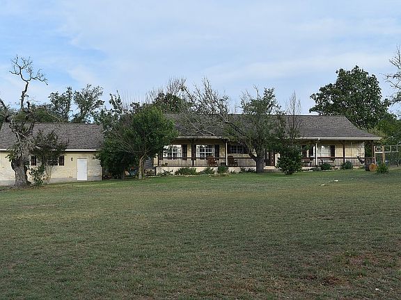 4th image of 215 Mustang Mesa