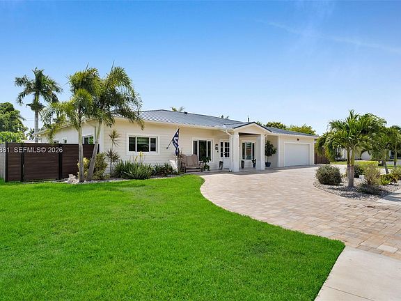 3rd image of 1574 Ricardo Ave