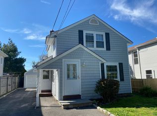 71 Sintsink Dr E FLOOR 2, Pt Washington, NY 11050
