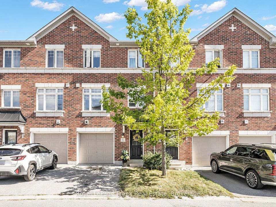1st image of 5 Markham Trl