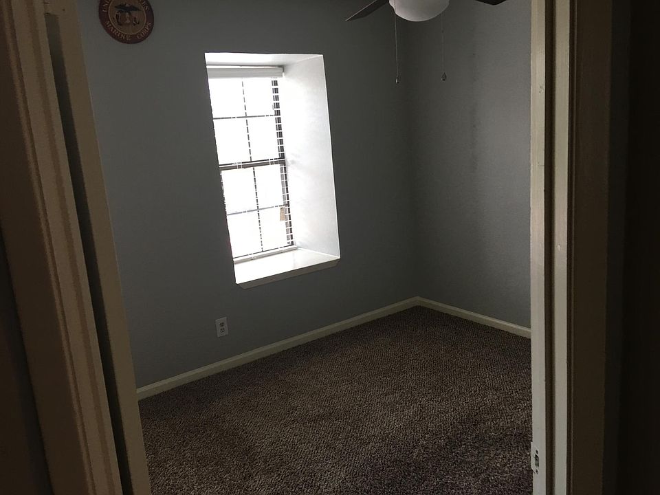 Second bedroom