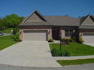 209 Lenox Ct, Imperial, PA 15126