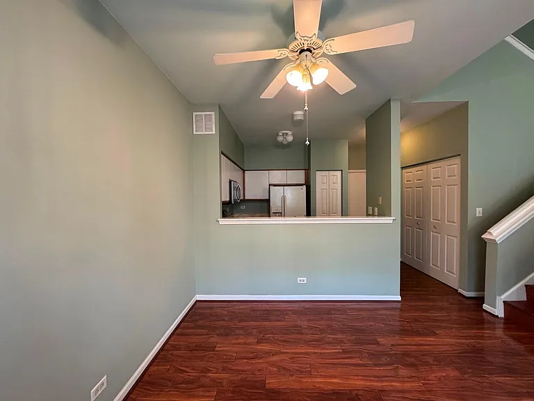 FAMILY ROOM/DINING AREA