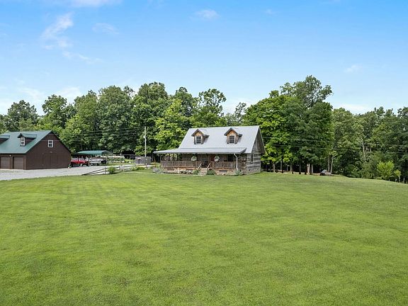 2nd image of 1807 Zion Ln