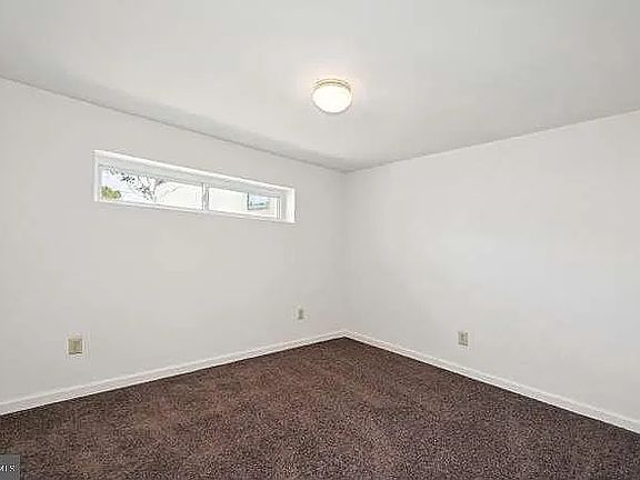 4th image of 821 Columbia Blvd Floor 2