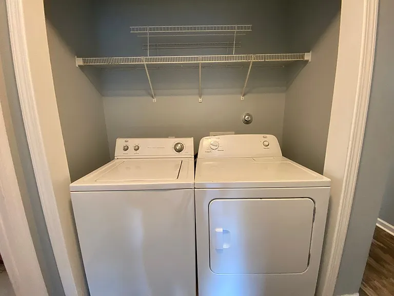 5132 Greenville Loop Rd #B — Photo 33