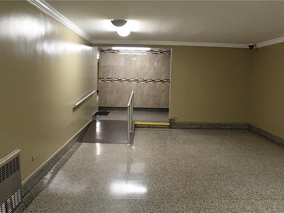 2nd image of 1480 Thieriot Ave APT 5N