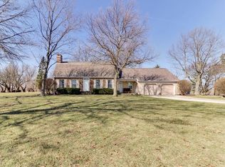 19544 N 1300 East Rd, Hudson, IL 61748