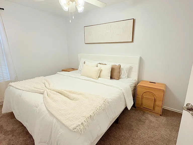 8608 Dittmar Oaks Dr — Photo 8