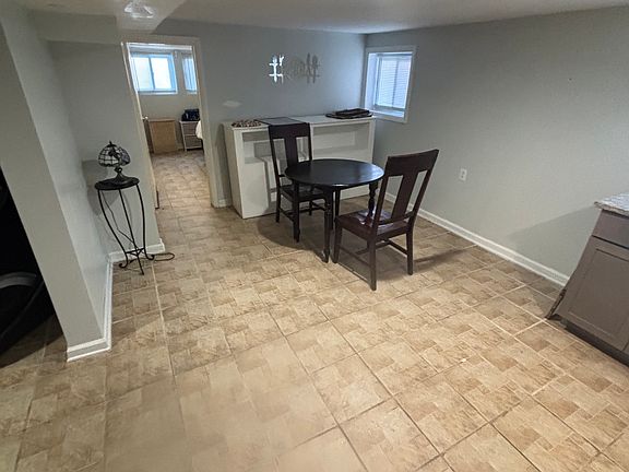 5th image of 3657 N Lotus Ave #B