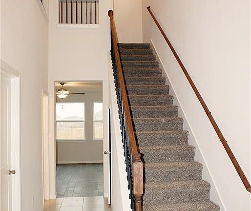 3rd image of 6021 Malta Cir
