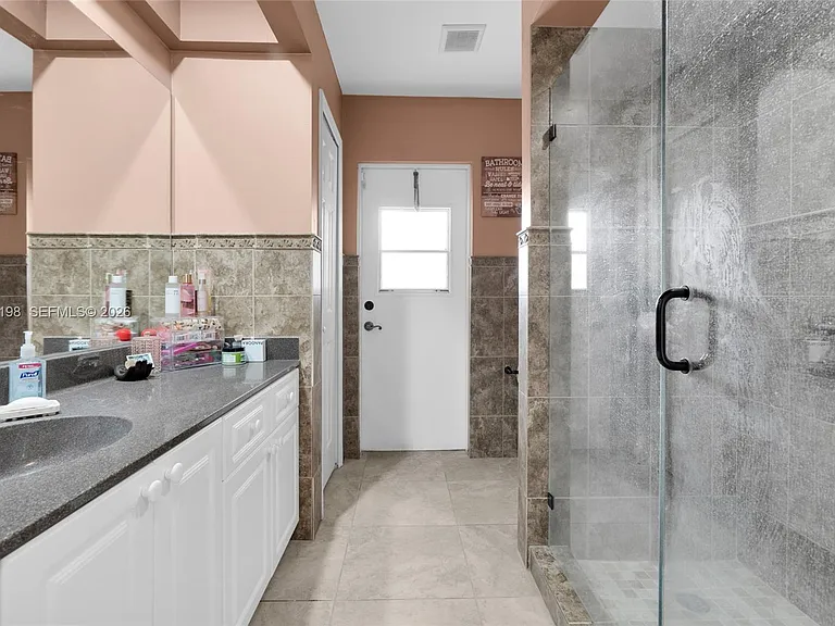 520 Henry Ave — Photo 20