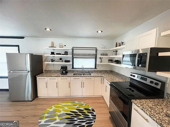 4th image of 2597 Glenvalley Dr