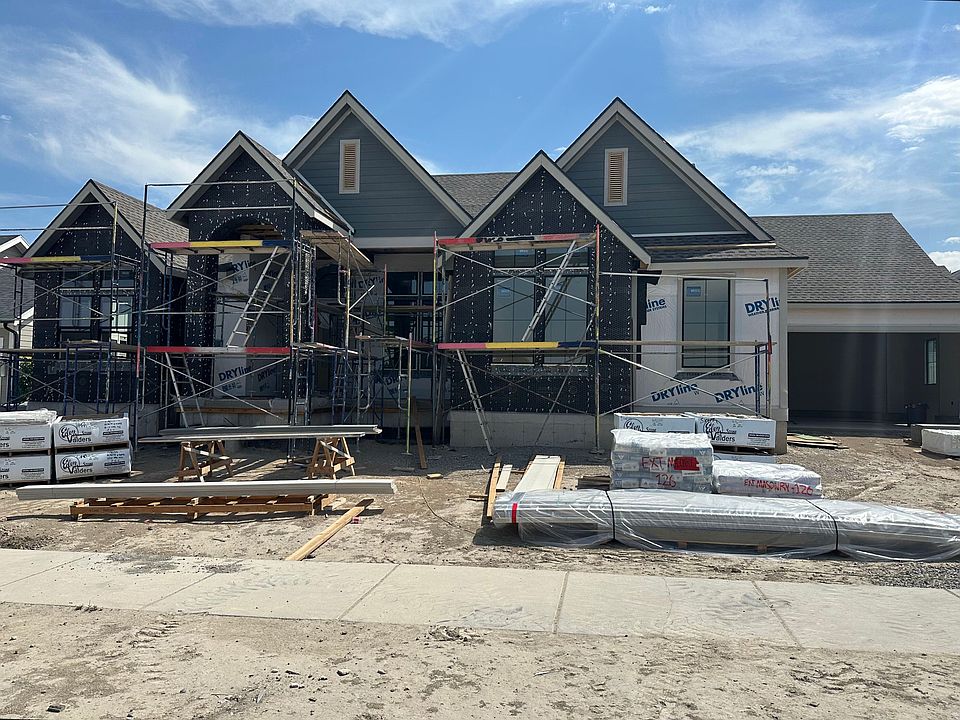 1st image of 743 W Sara Dr