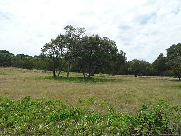 4th image of 1079 Thriving Oak Dr