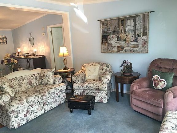 4th image of 56 Trailwood Dr
