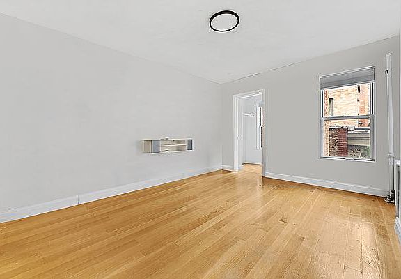 4th image of 188 E 93rd St APT 4L