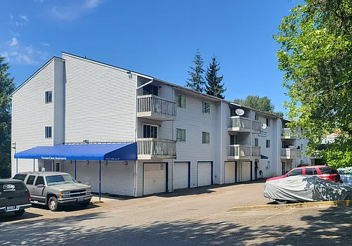 Panther Creek Apartments Photo 1