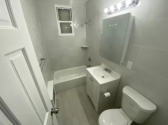 Rented by Modern Spaces | media 7