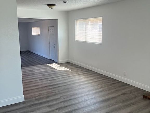 4th image of 602 E Terrace Dr