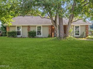 6942 Pinehurst Dr, Ocean Springs, MS 39564