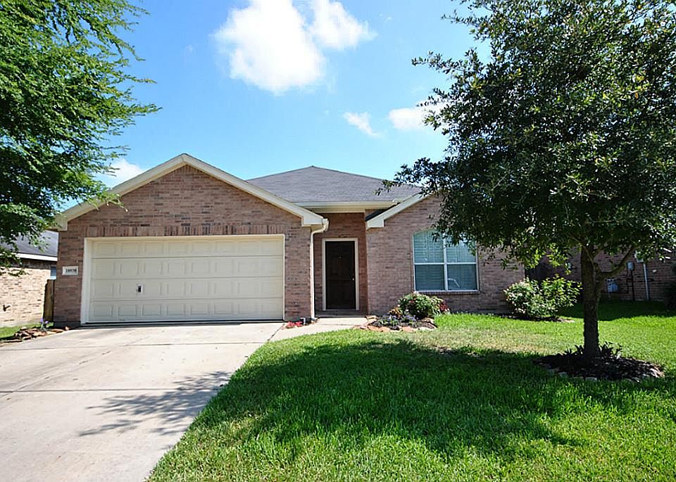 1st image of 18930 Cluster Oaks Dr