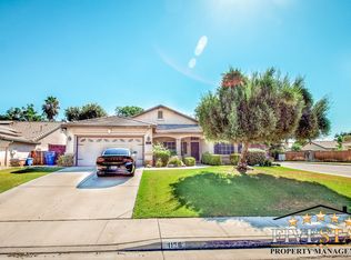 1130 Bluestone River Way, Bakersfield, CA 93311