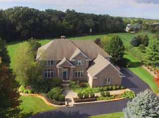 659 Wood Ridge Ln, Caledonia, IL 61011