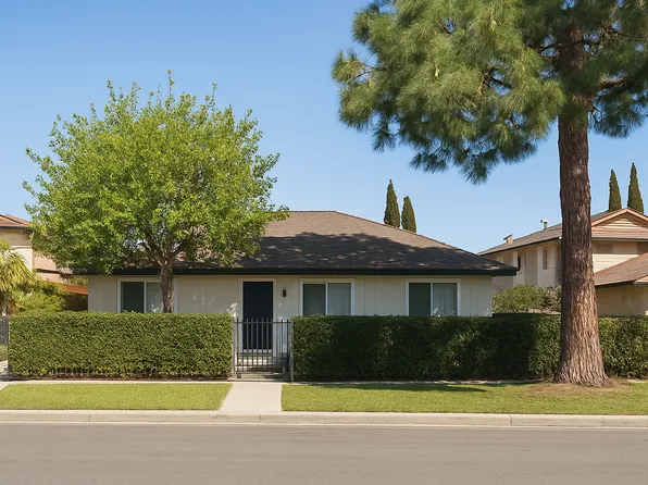 2227 E Joana Dr #D, Santa Ana, CA 92705