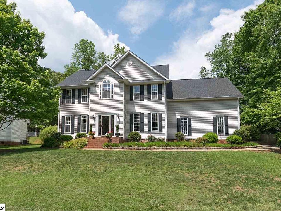 1st image of 16 Summer Glen Dr