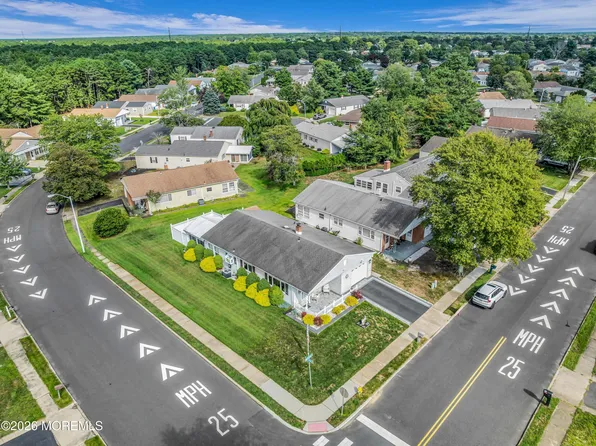 38 Fontana Street, Toms River, NJ 08757