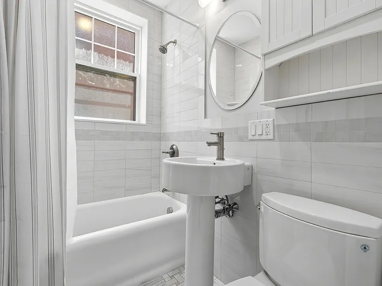 1992 Commonwealth Ave #4 — Photo 10