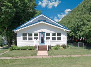 319 N Mill St, Wadena, IA 52169