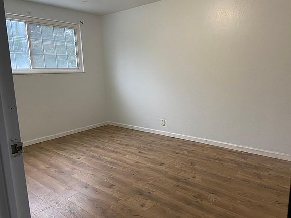 5th image of 456 Higate Dr