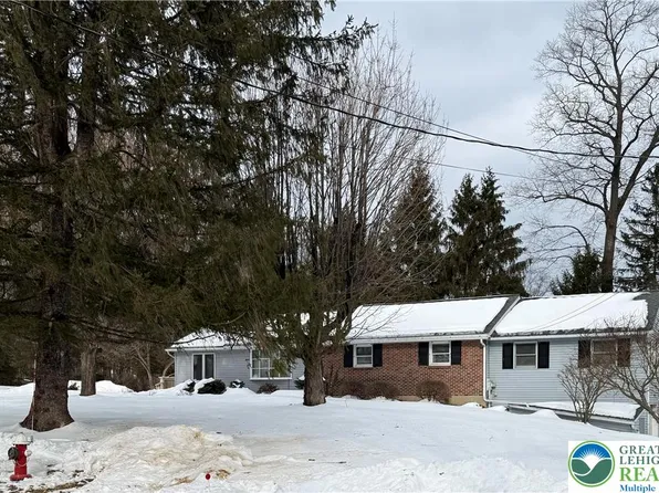 1104 Keller Rd, Wind Gap, PA 18091