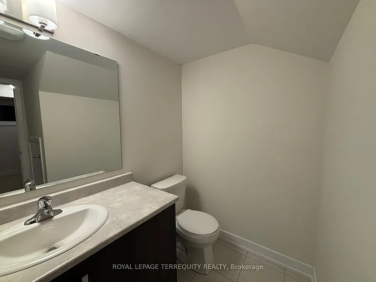 55 Ingersoll Ln — Photo 36