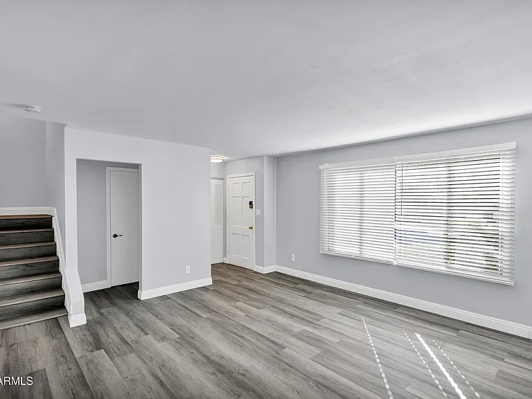 14 E Hermosa Dr — Photo 8