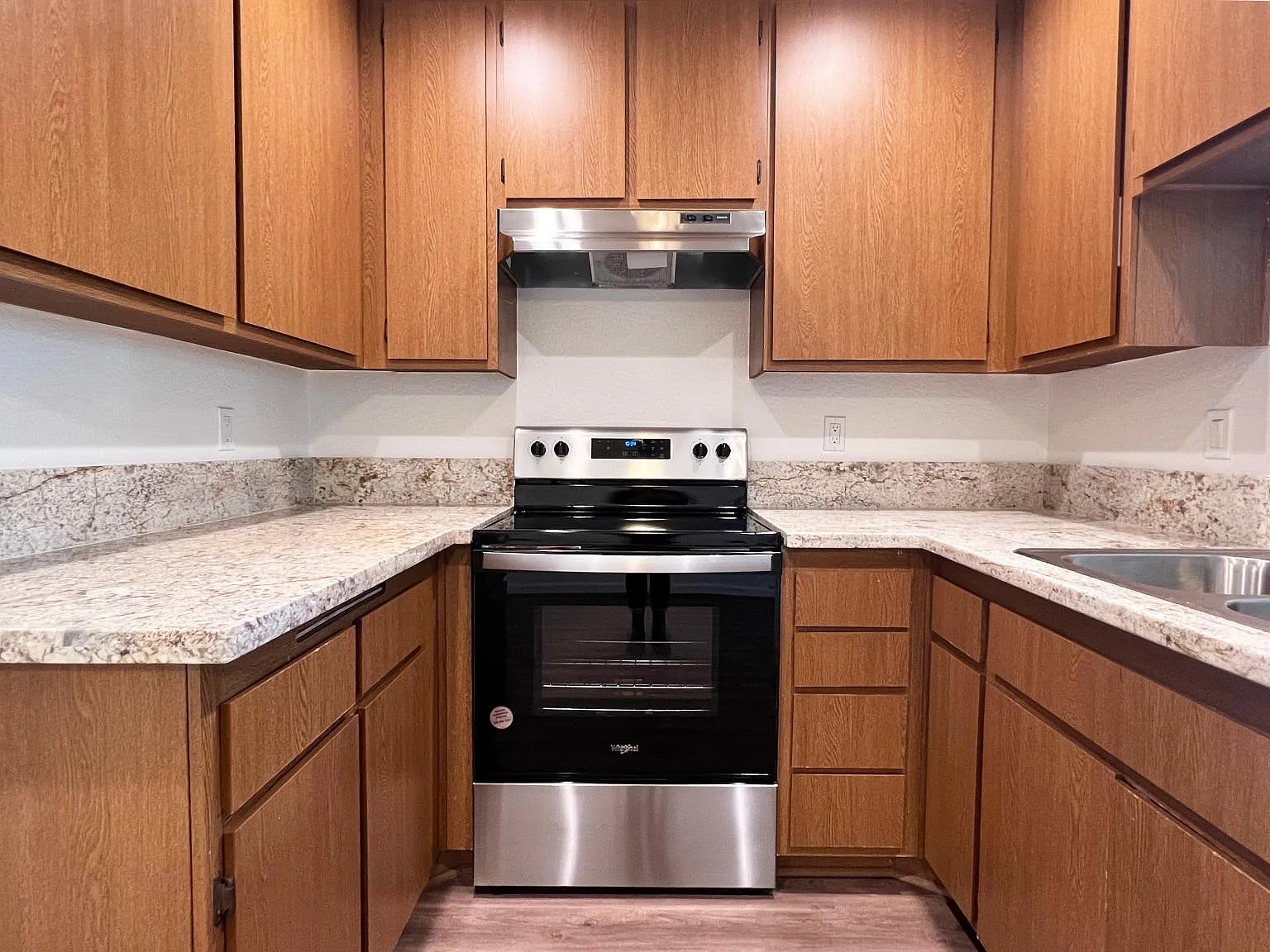 1 bed, $2,100 — Photo 4