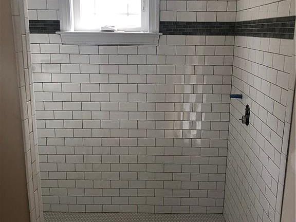 3rd image of 1933 Sharbel Cir