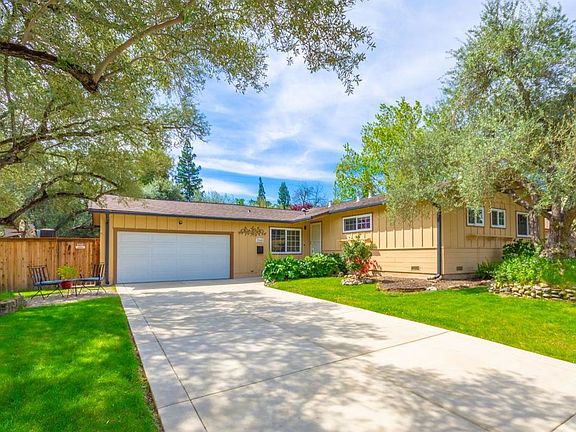4th image of 7940 Amalfi Way