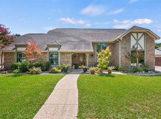 2706 Peach Tree Dr, Carrollton, TX 75006