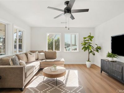 11268 Roswell Ave, Pomona, CA, 91766