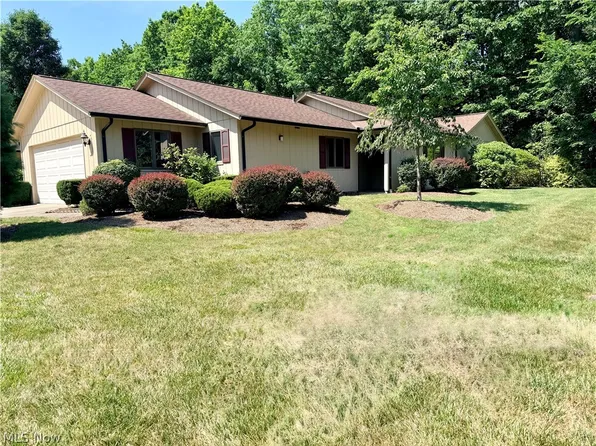 11106 Blodgett Creek Trl, Strongsville, OH 44149