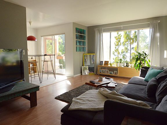 3rd image of 4750 Noyes St APT 222