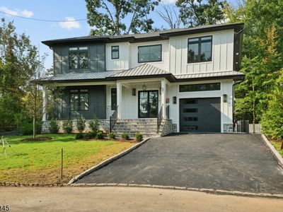 37 Manor Rd, Livingston, NJ, 07039